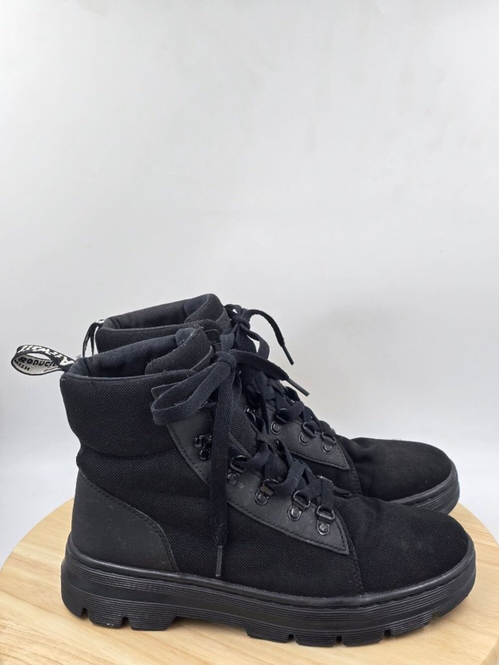 Dr. Martens WOMENS  COMBS TECH UTILITY BOOTS Nylon sz 10